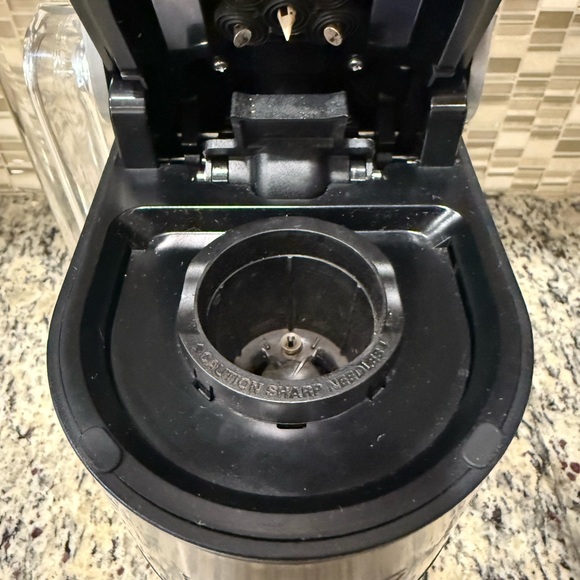 K-Supreme Plus® Single Serve Coffee Maker - Picture 4 of 4